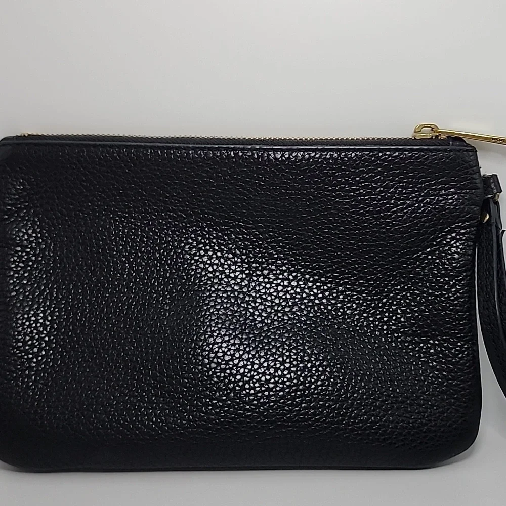 Fossil Black Pebbled Leather Clutch‎ with Gold Accents